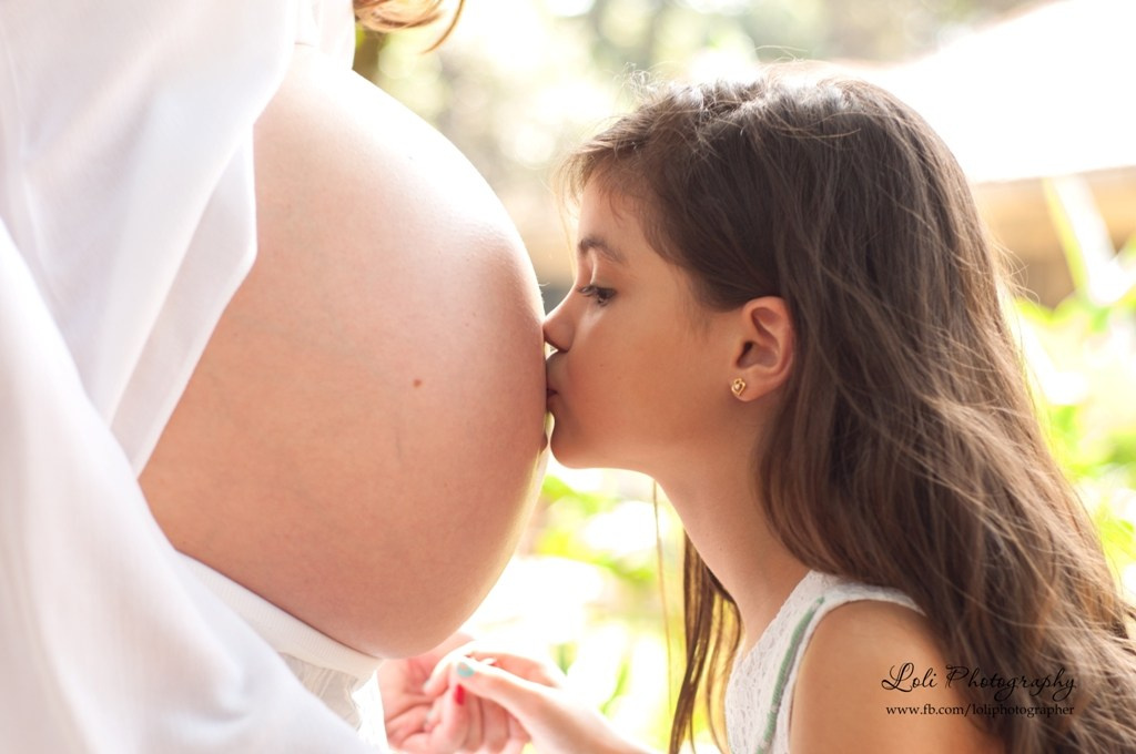 Hot maternity shoots in Nairobi and Mombasa. Newborn, Baby, Maternity and Family Photographer Nairobi Mombasa Kenya