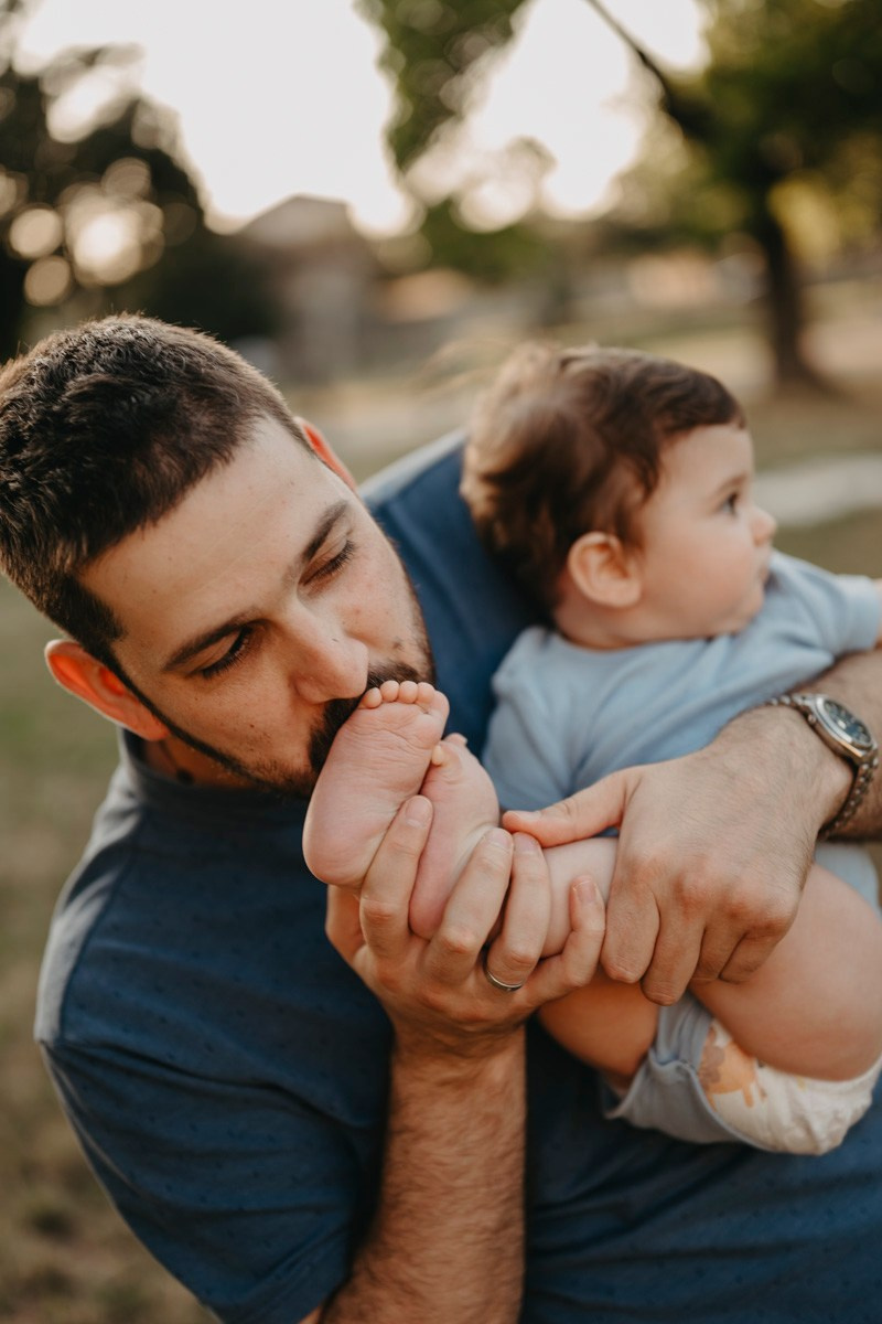 Jovana Zoran Jana i Bogdan — porodicno fotografisanje napolju. Deciji i porodicni fotograf u Beogradu Oksana Skendzic