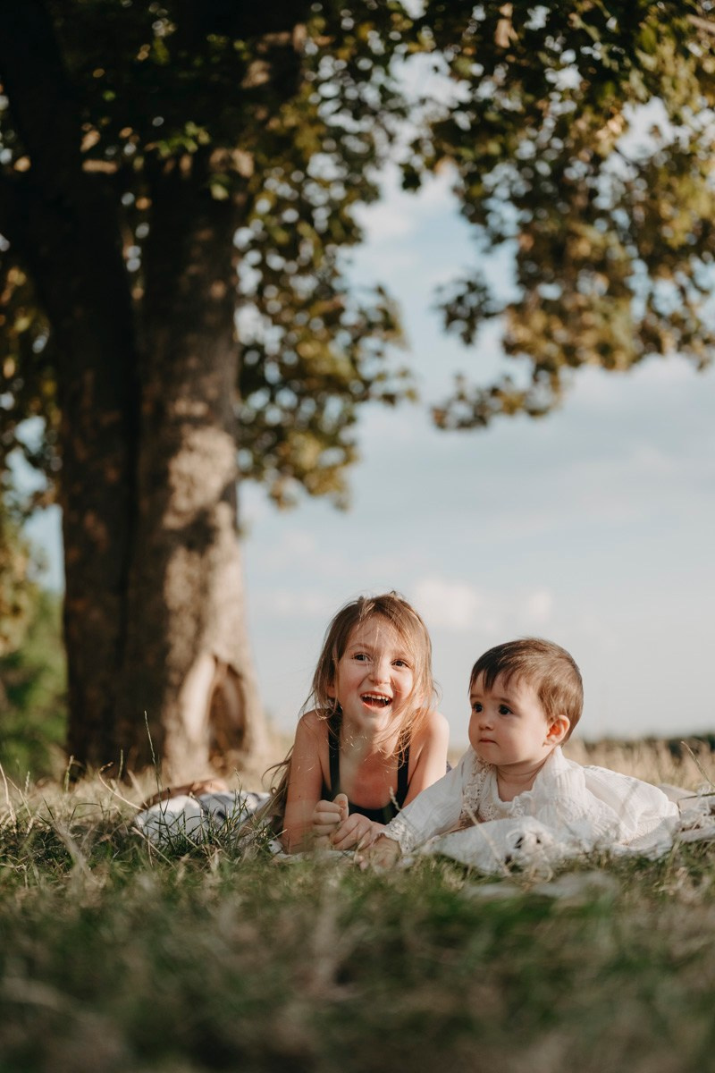 Jelena Milos Dunja i Mila / porodicno fotografisanje. Deciji i porodicni fotograf u Beogradu Oksana Skendzic