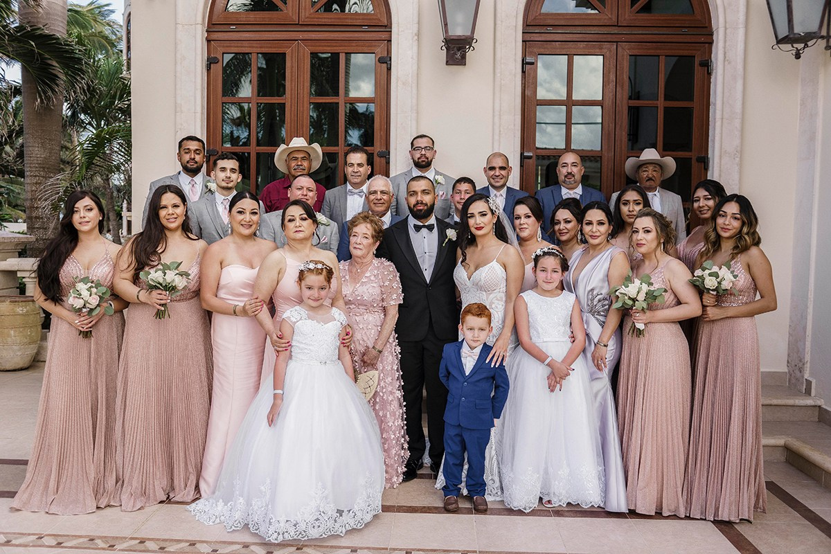 Wedding photos and videos. Cancun, Tulum, Playa del Carmen, Los Cabos