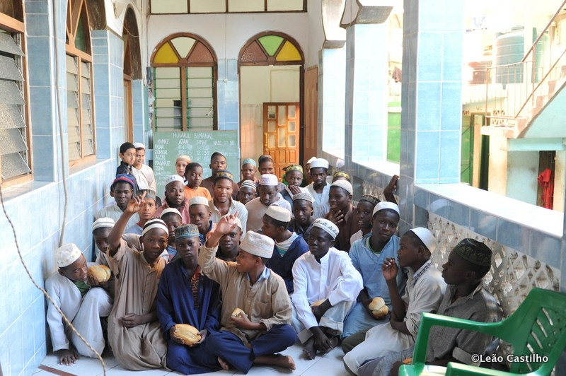 Photos of volunteer work in Mozambique. Simbahalu