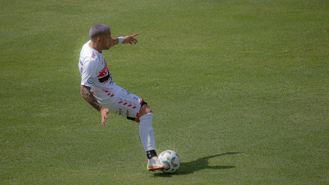 FOTOGRAFIA DEPORTIVA en Gimnasia de Jujuy vs Chacarita. Cuarta Pared