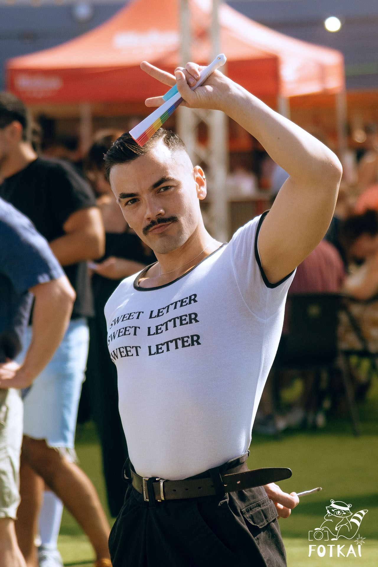 Cariña: La Fiesta 2025 Alicante — fotos del festival LGTBI y drag shows | FOTKAI