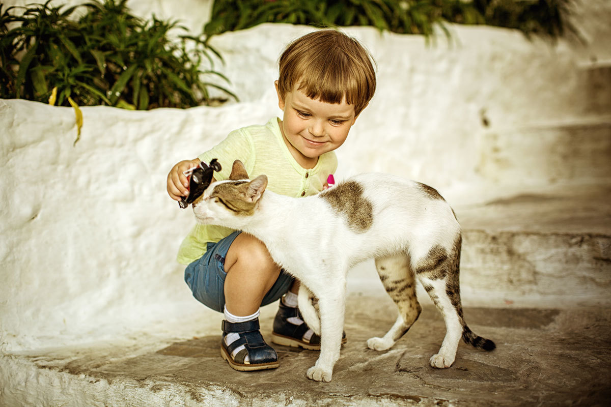 Family photo shoot in Marmaris old town. Julia Ganch I Fashion Wedding Photography I Cappadocia Turkey