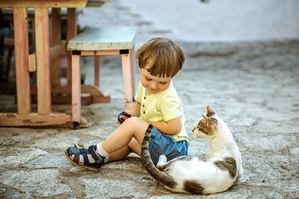 Family photo shoot in Marmaris old town. Julia Ganch I Fashion Wedding Photography I Cappadocia Turkey