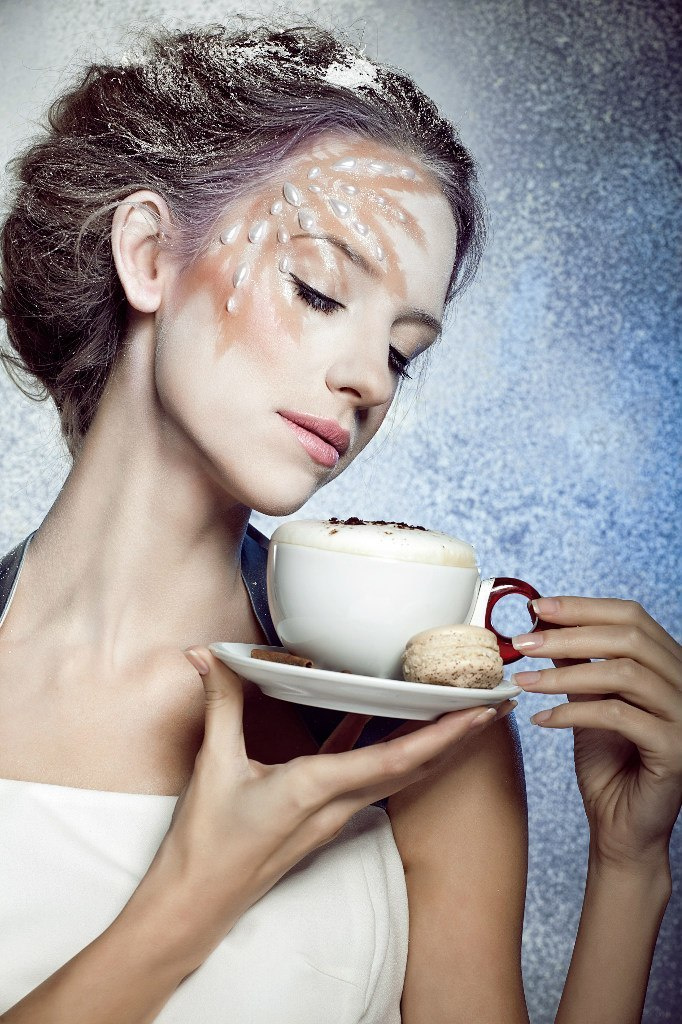 Fashion cake. Julia Ganch I Fashion Wedding Photography I Cappadocia Turkey