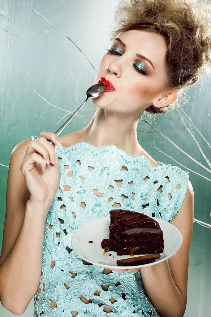 Fashion cake. Julia Ganch I Fashion Wedding Photography I Cappadocia Turkey