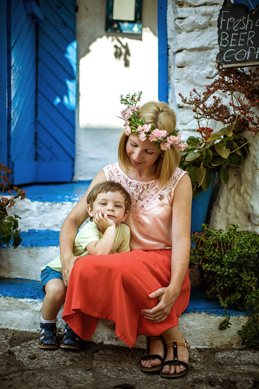 Family photo shoot in Marmaris old town. Julia Ganch I Fashion Wedding Photography I Cappadocia Turkey