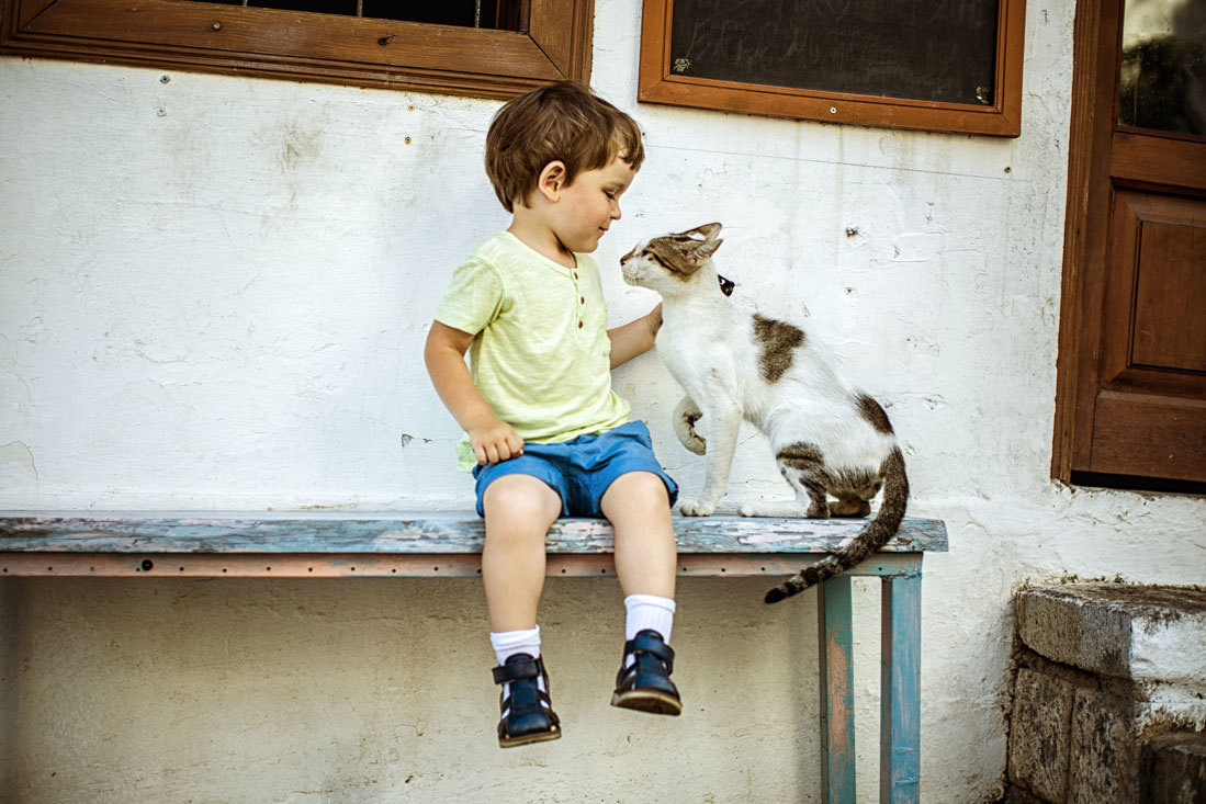 Family photo shoot in Marmaris old town. Julia Ganch I Fashion Wedding Photography I Cappadocia Turkey