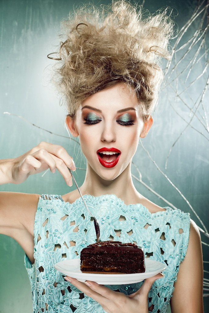 Fashion cake. Julia Ganch I Fashion Wedding Photography I Cappadocia Turkey