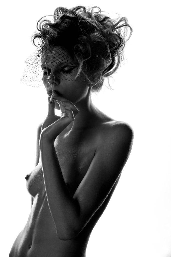 Обнаженная съемка в студии. Фотограф в Каппадокии / Julia Ganch