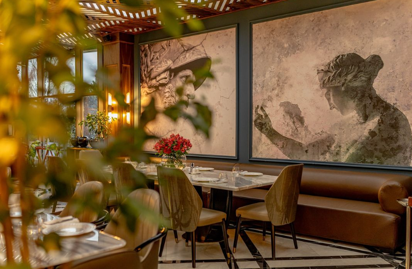 Senate Restaurant & Lounge. Главная