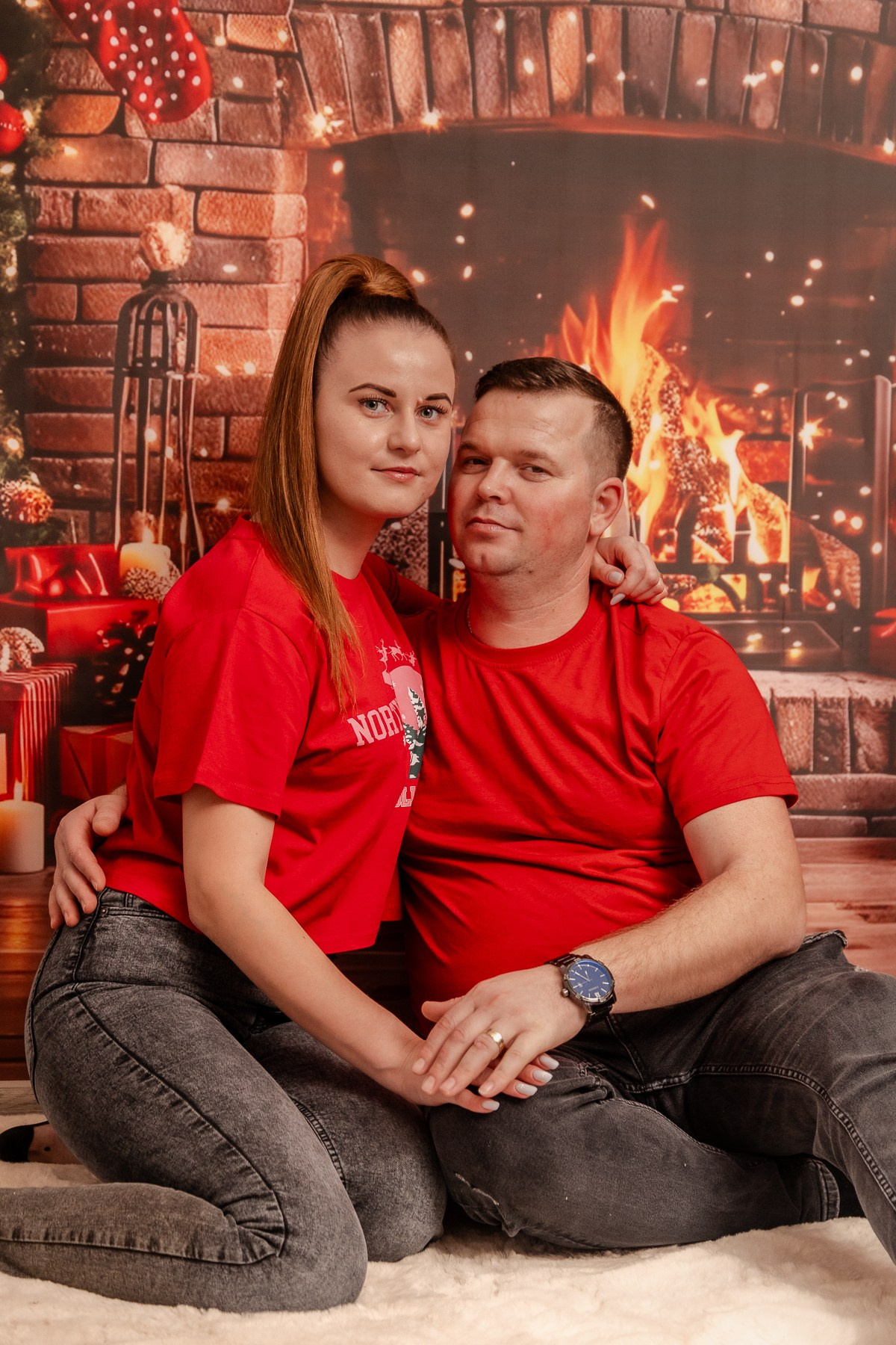 Christmas Photoshoot. Hand for photos