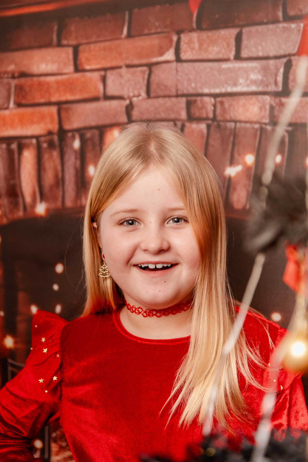 Christmas Photoshoot. Hand for photos