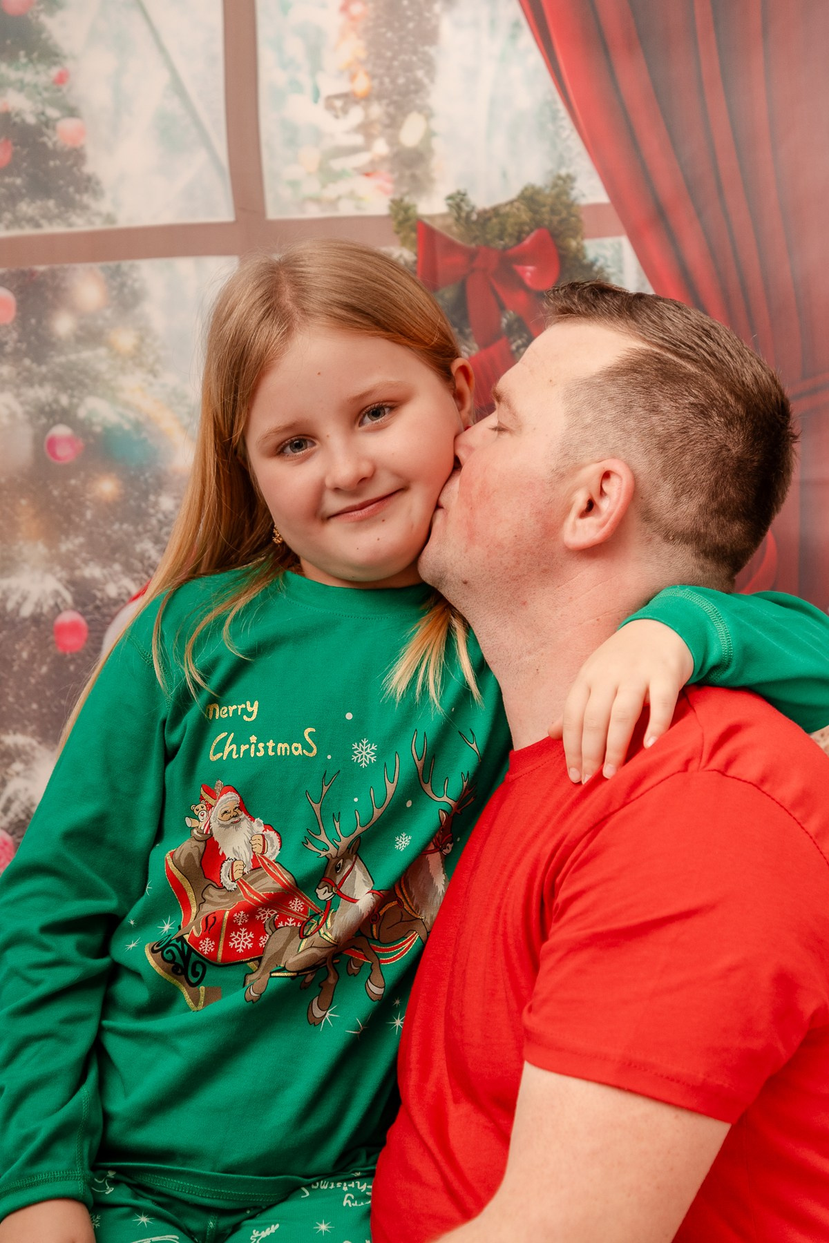 Christmas Photoshoot. Hand for photos