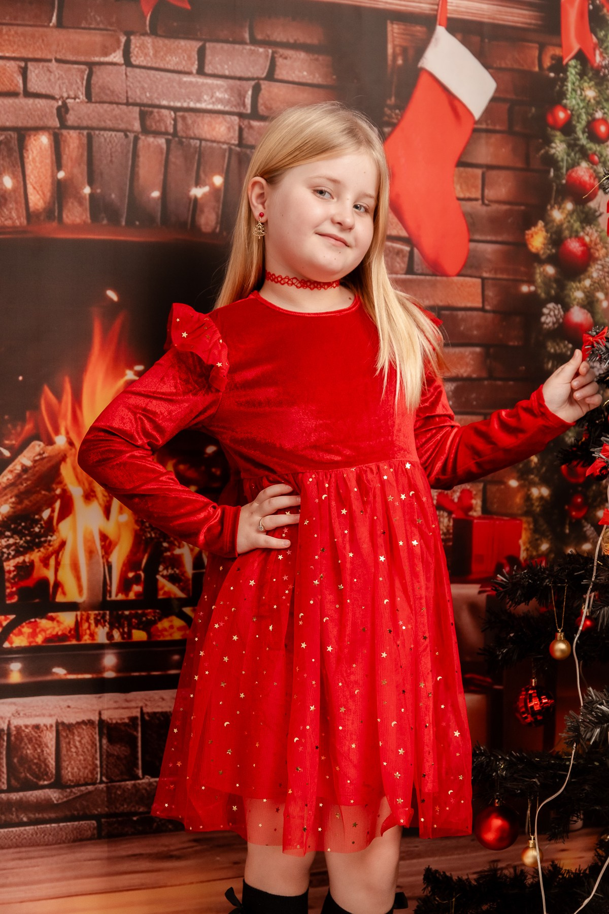Christmas Photoshoot. Hand for photos