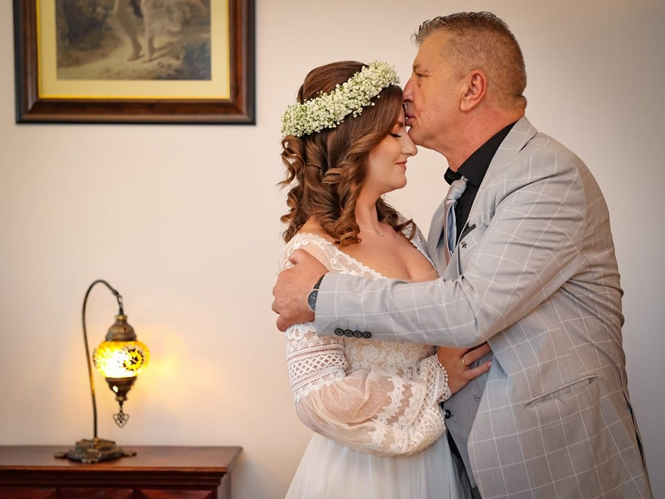 Elena & Cristian. Fotograf Nuntă Constanța - Moments by Gub