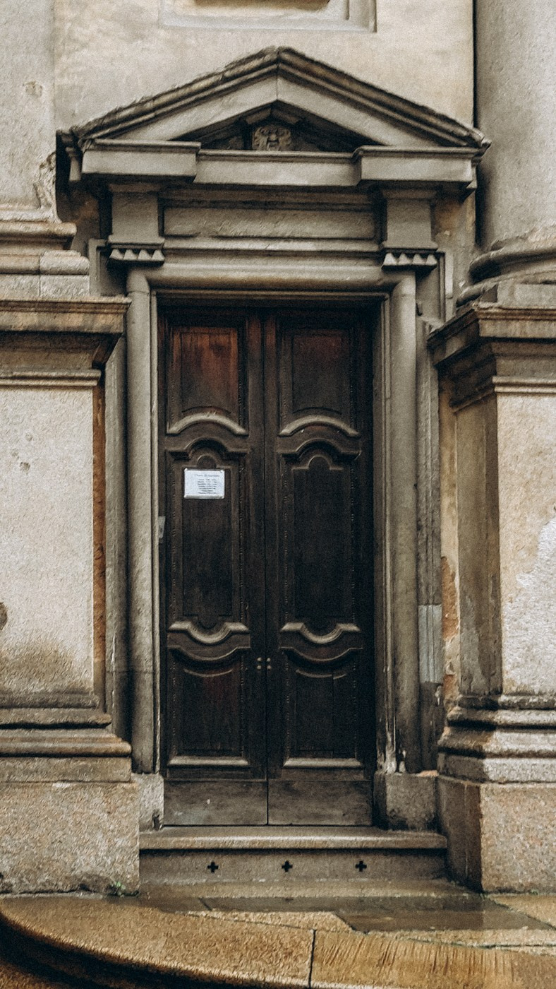 Postcards from Milan. Anastasiia Buchinskaia Fotografa Milano