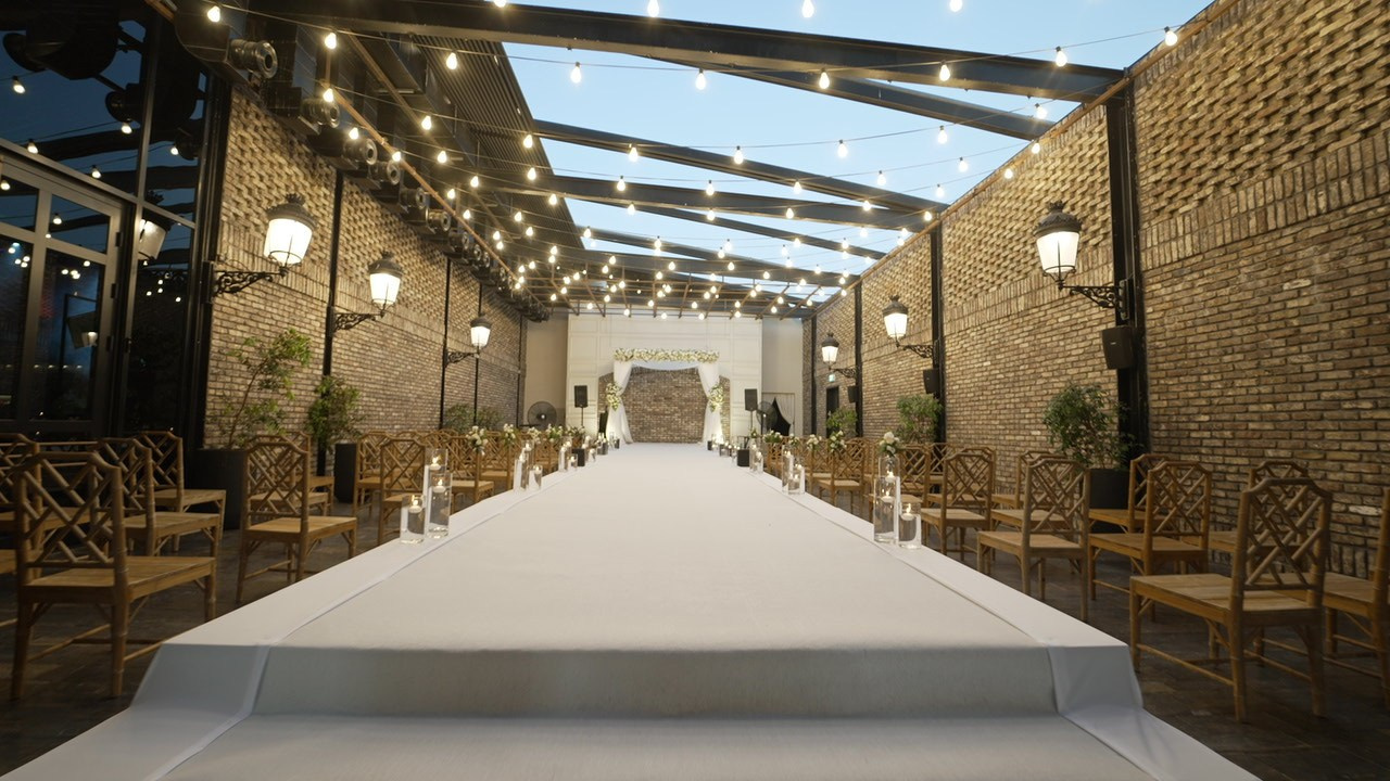 VIA / BASICO. Wedding and events photographers Studio Shalom