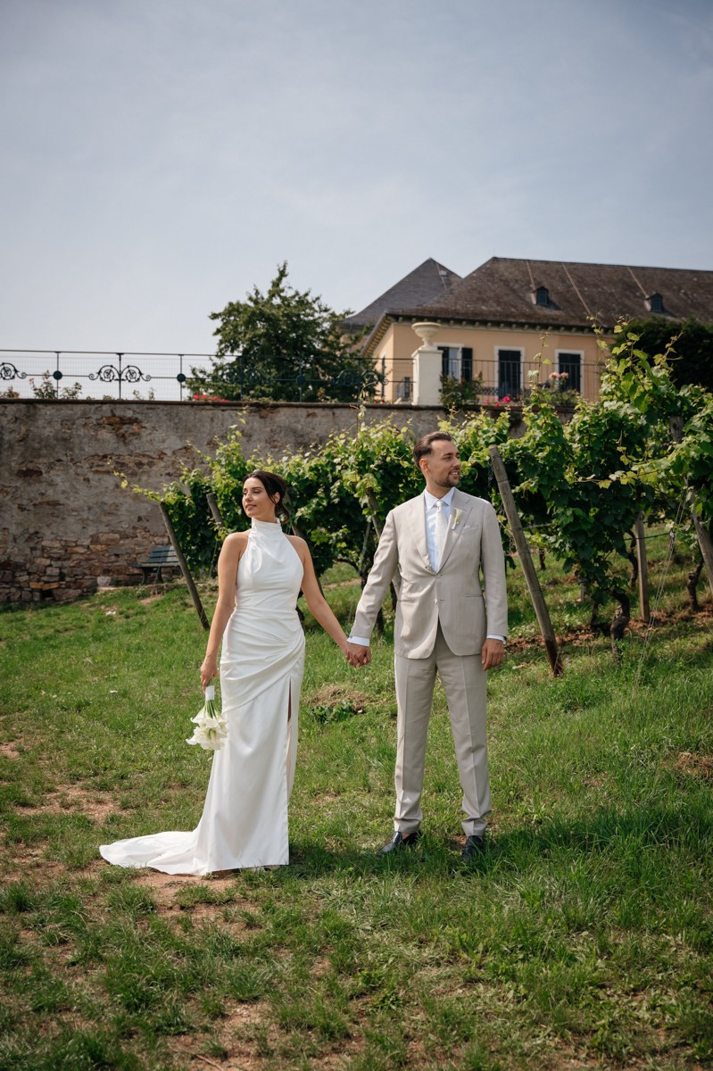 bride and groom at vineyards