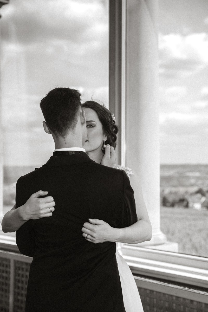 Wedding at Burg Schwarzenstein in Geisenheim. Wedding photographer & videographer in Germany and Frankfurt | Denis Mirosnik