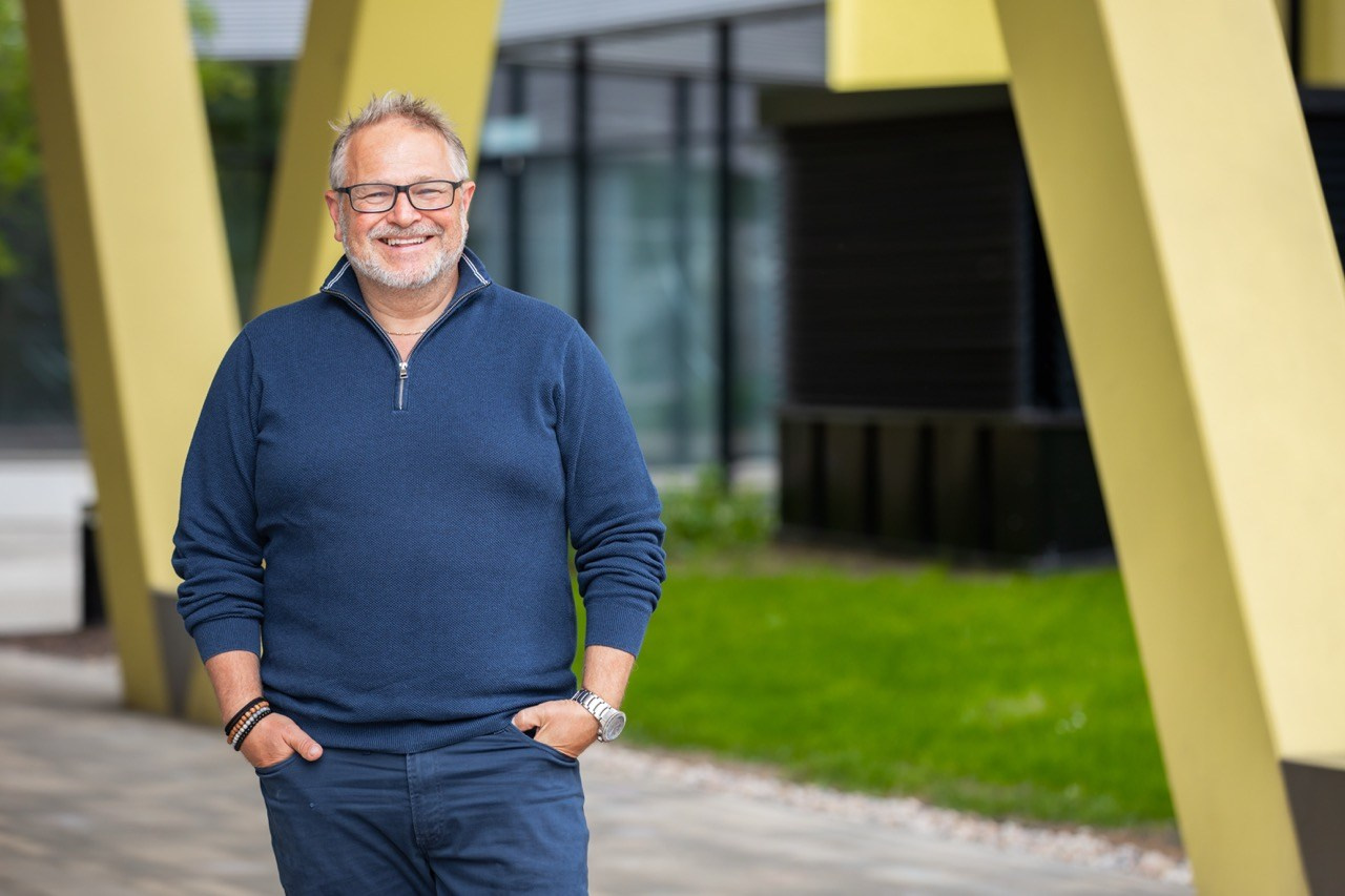 Mens portrait photography. Dana Lišková — Empatická fotografka | Introspektivní umělkyně | Neurodivergentní koučka| Zakladatelka Artepy.cz