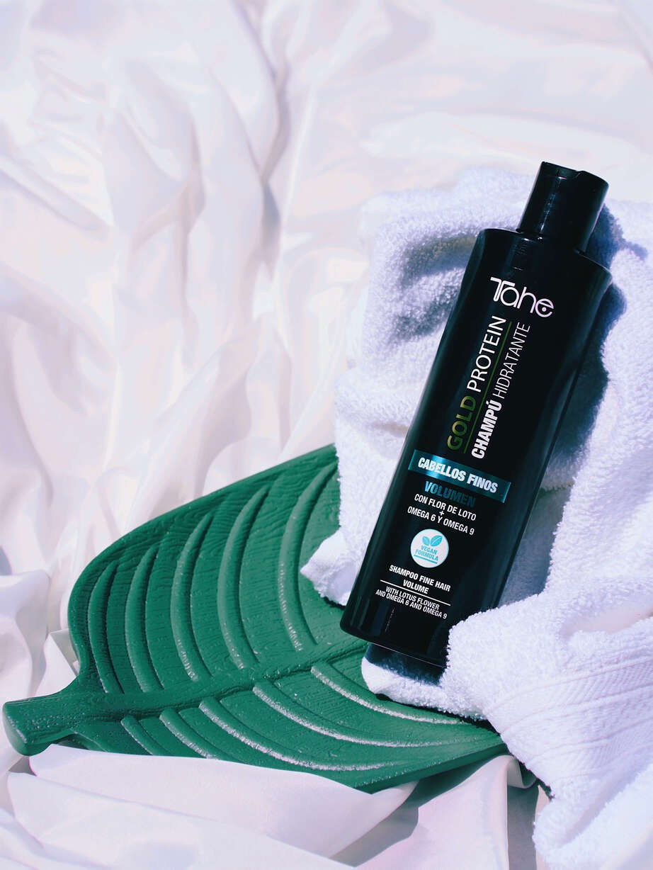 Българска роза козметика розово масло продуктова фотография красота природни продукти