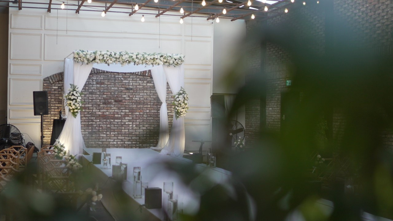 VIA / BASICO. Wedding and events photographers Studio Shalom