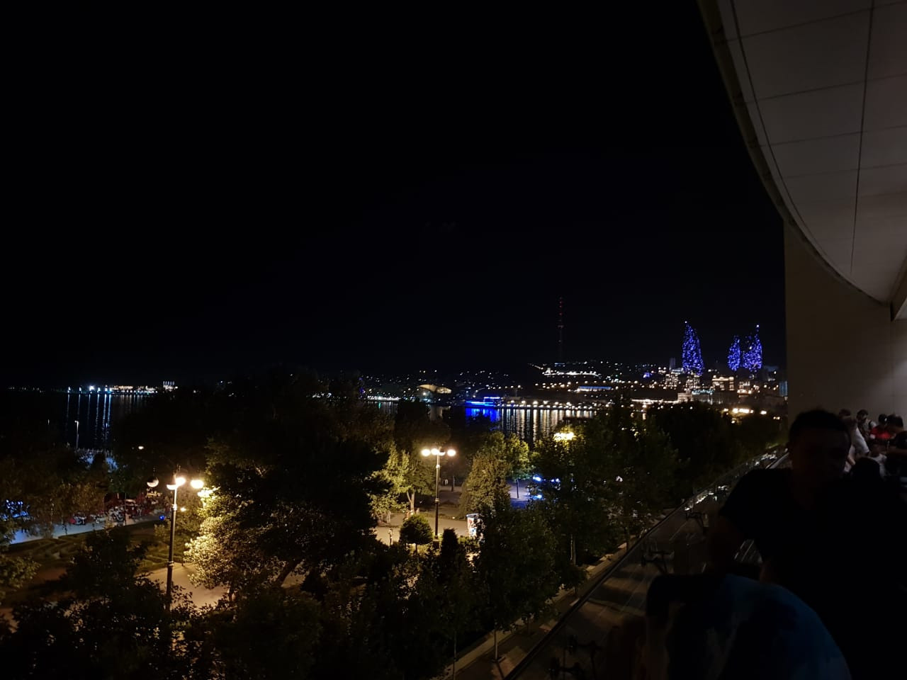 Bakıda Ay tutulması müşahidəsi. Həvəskar Astronomlar Cəmiyyəti — Astronomy.az