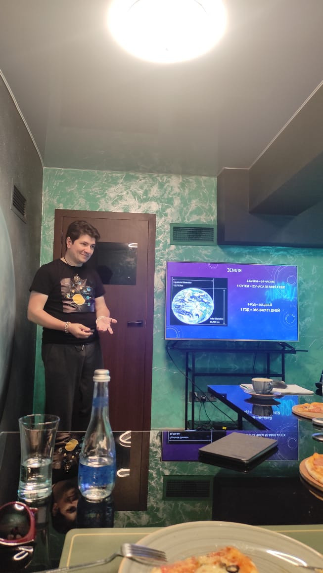 Симулаяция солнечной системы. Həvəskar Astronomlar Cəmiyyəti — Astronomy.az