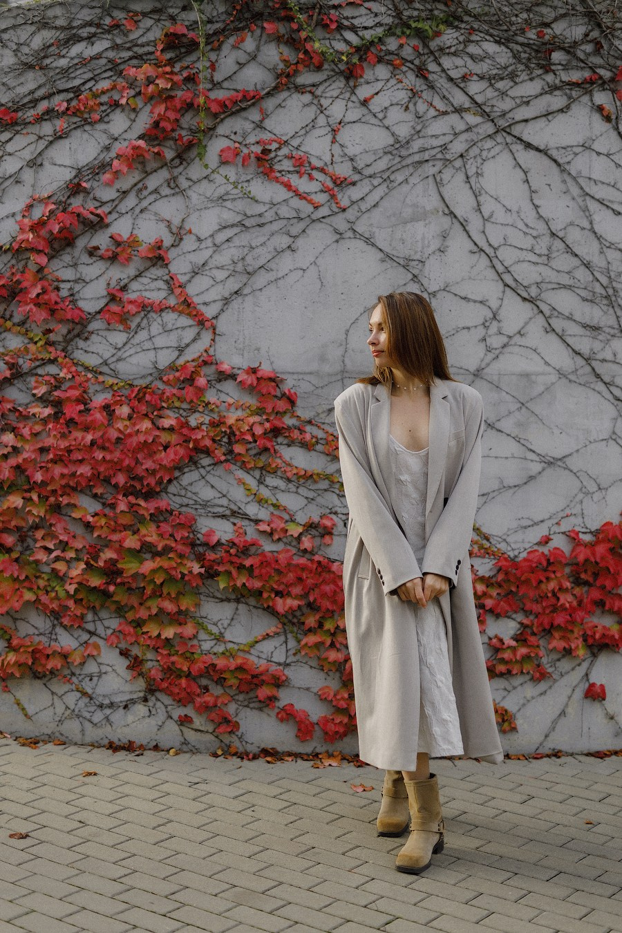 Emilia. Sesja w domu i ogrodzie. Fotograf w Krakowie i Europie