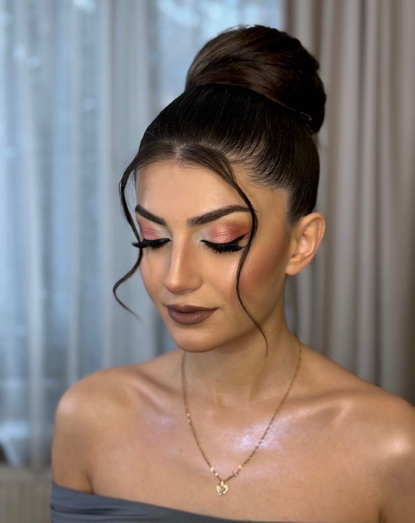 Makeup and hairstyle Tbilisi. Главная