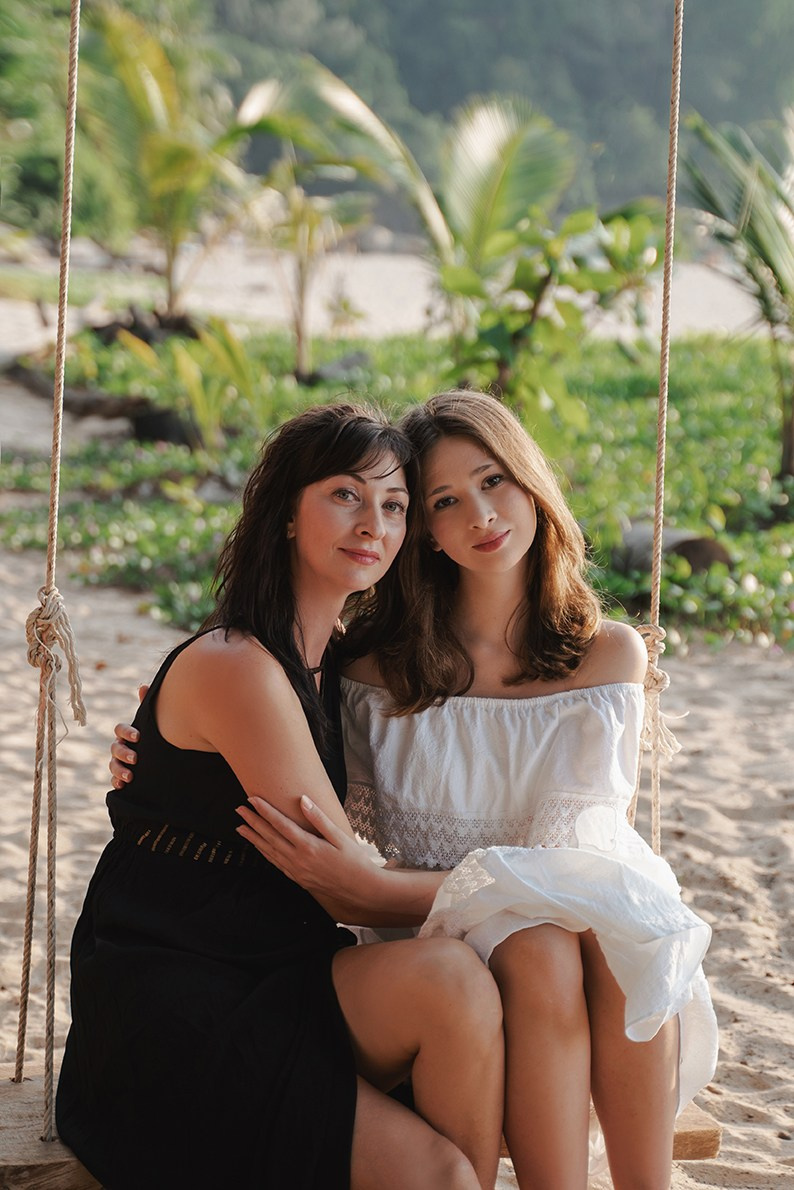 Family Photography in Hoi An | Natural & Candid Moments. Photographer in Hoi An — Veronika Guzenko. Natural photoshoots for couples, families and solo travelers. Book your shoot today