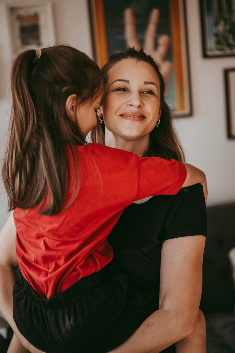 Dobro dosao, Jakove / porodicno fotografisanje kod kuce. Deciji i porodicni fotograf u Beogradu Oksana Skendzic