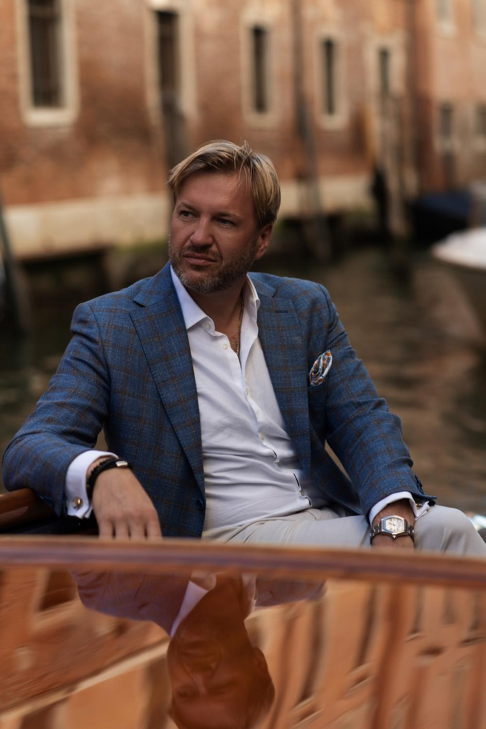 Wedding Photoshoot in Venice'sept 23. Lake Como Wedding Photographer | Elegant & Timeless Photography in Italy