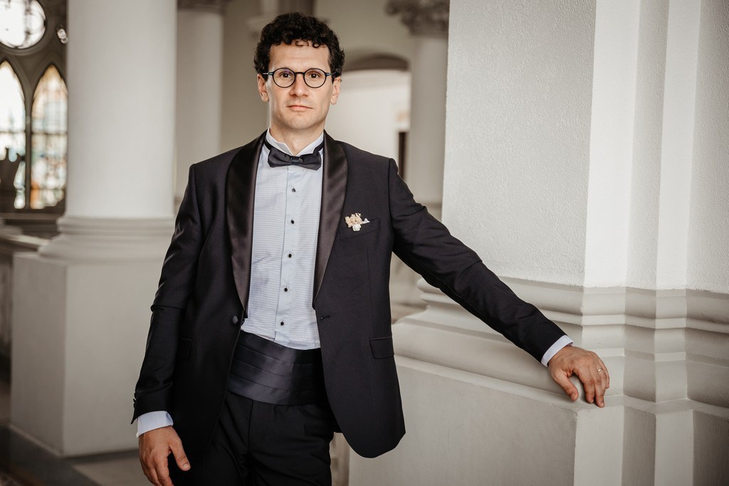 Isil si Radu by Fotograf nunta Iasi — Eduard Schiopu