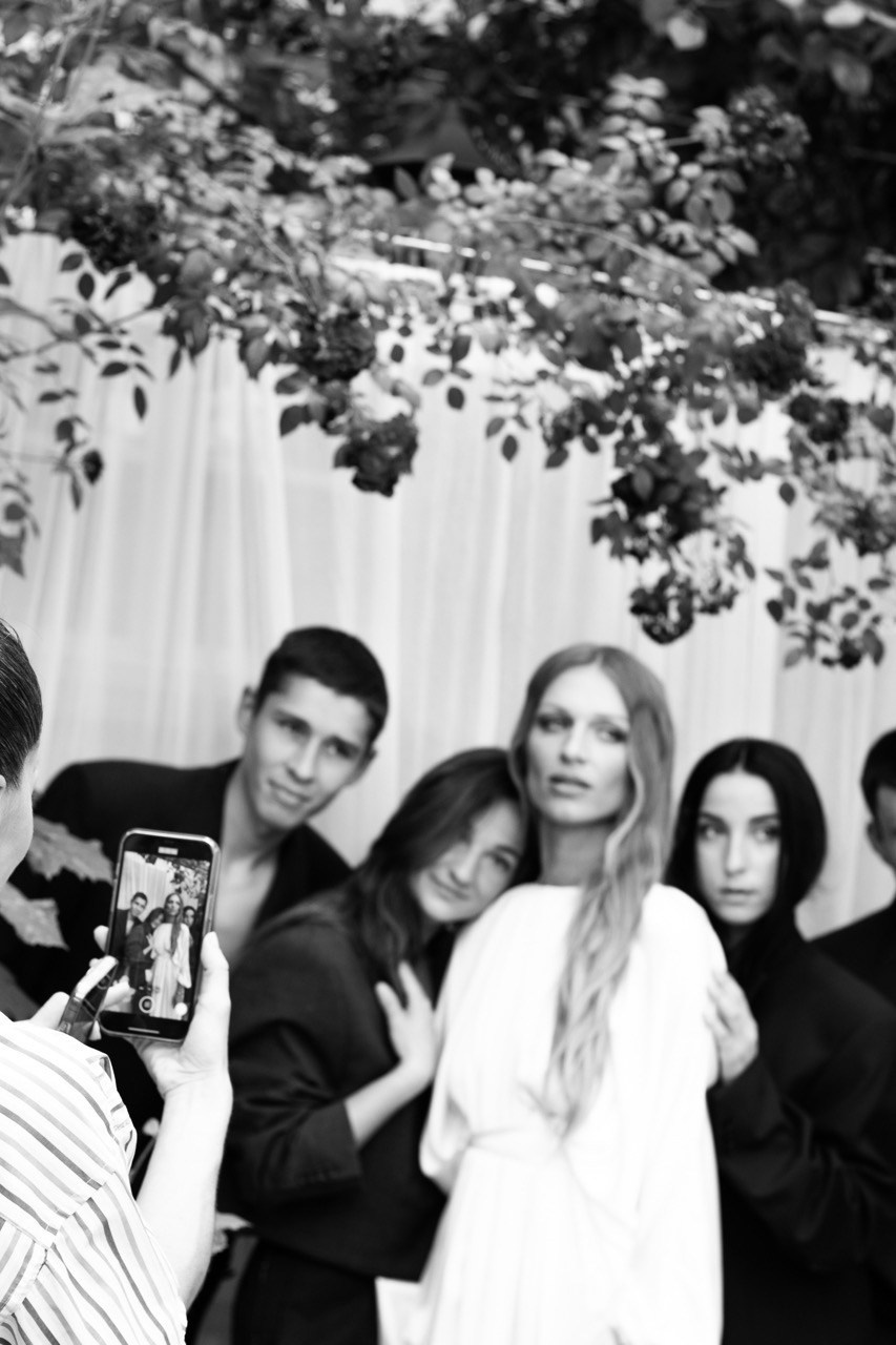 Backstage fotografie. Dana Lišková — Empatická fotografka | Introspektivní umělkyně | Neurodivergentní koučka| Zakladatelka Artepy.cz