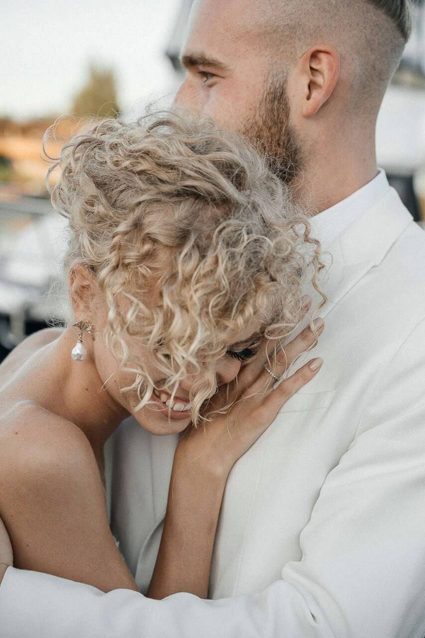 Bride and groom posing for stunning portraits at a beautiful London wedding venue.