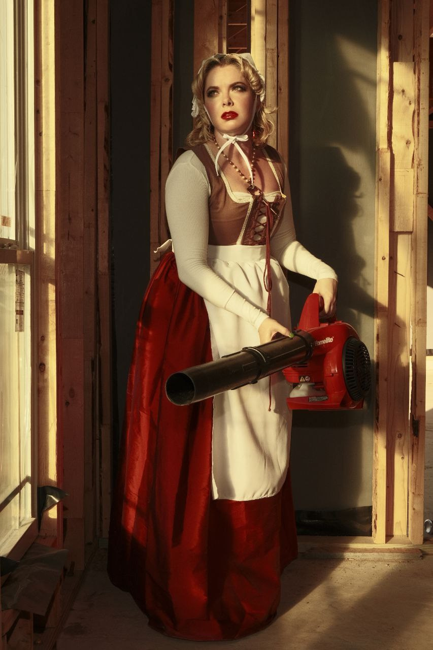 Creative commercial shooting. Anton Usanov | Creative producer | Photographer | Art-director