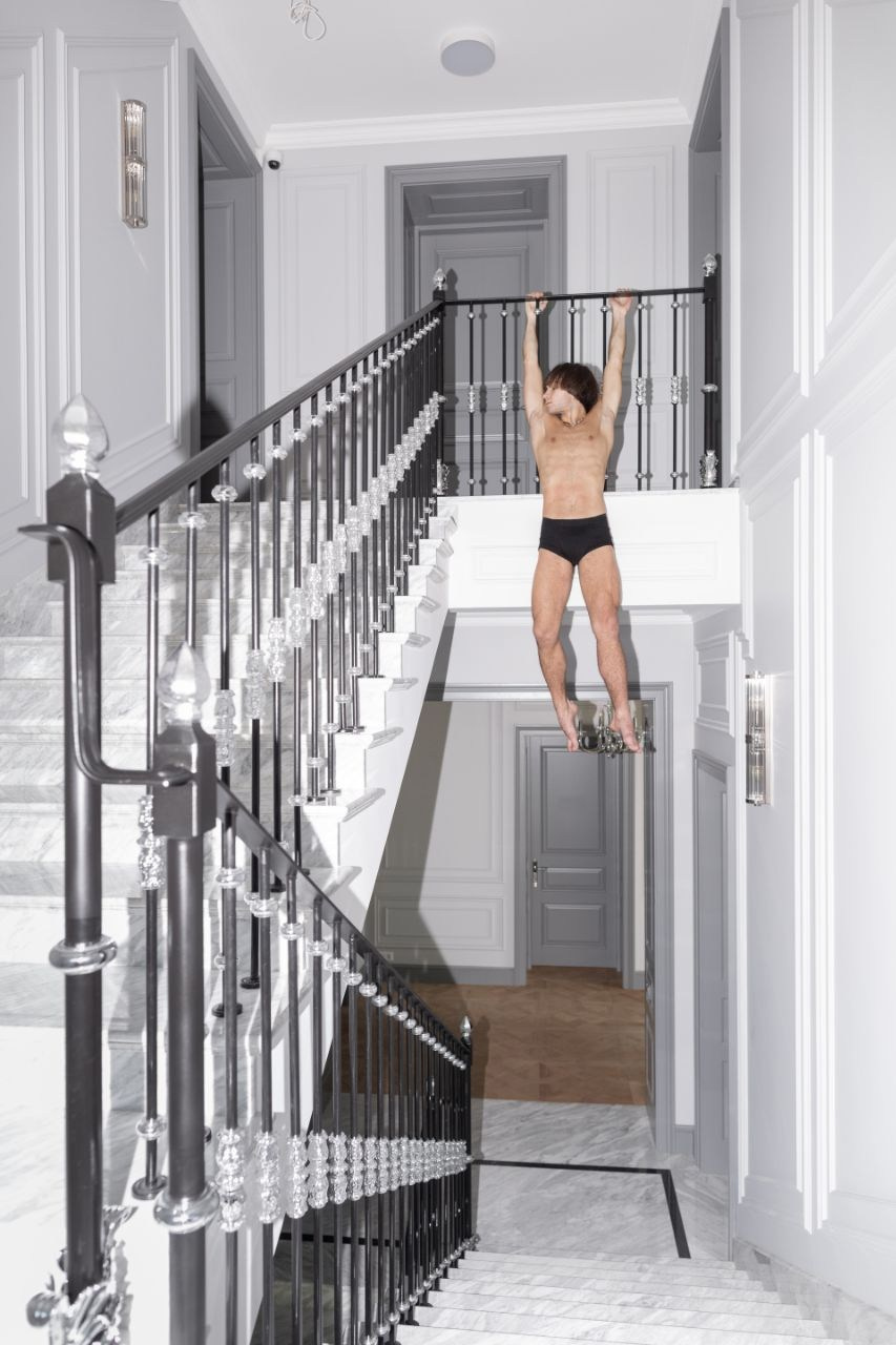 Creative commercial shooting. Anton Usanov | Creative producer | Photographer | Art-director