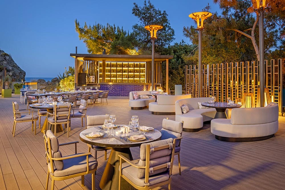 NG PHASELIS BAY. Lero Photographer and a set designer|individual custom portrait and advertising photography in Zutphen