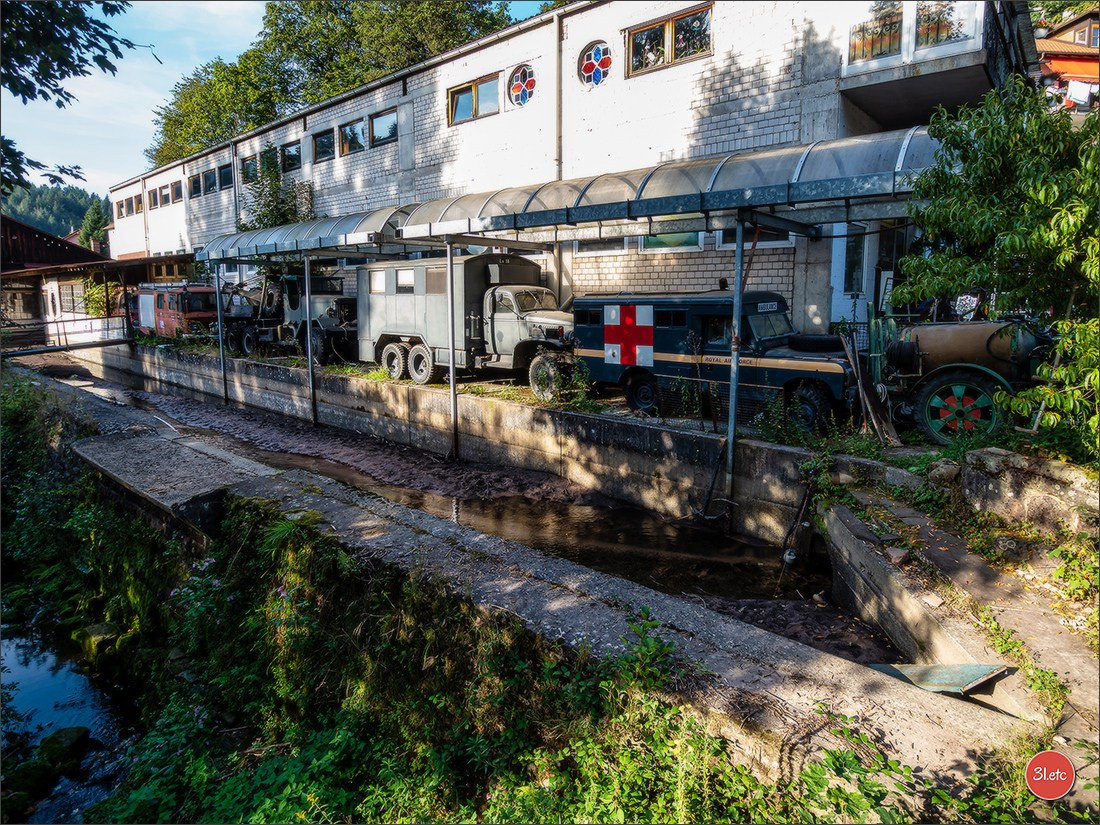 Удивительное место - частный музей старинного хлама - Fahrzeugmuseum. Photographe à Strasbourg | Portraits, Studio, Enfants, Événements
