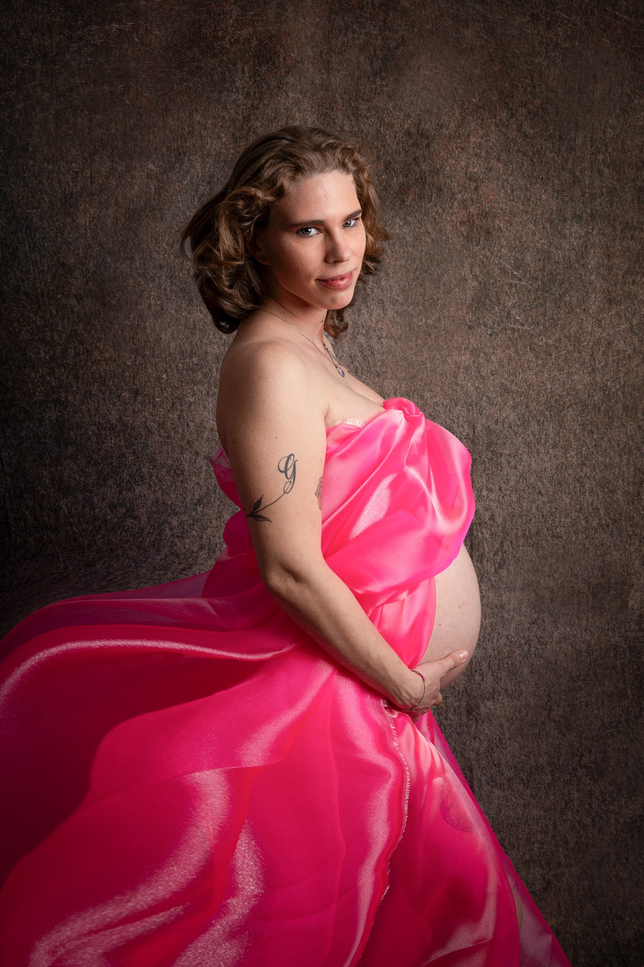 Maternity in rose
