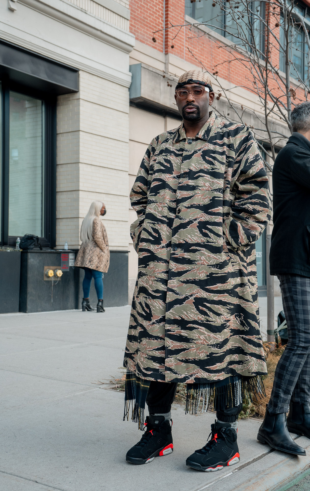 NYFW22 Day 2. Photographer in New York Faery By Mary