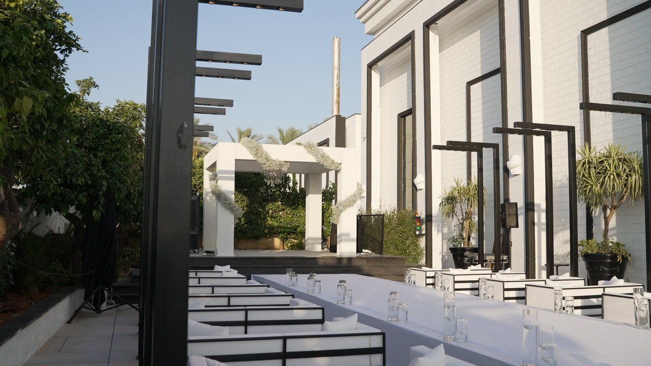 VIA / BASICO. Wedding and events photographers Studio Shalom