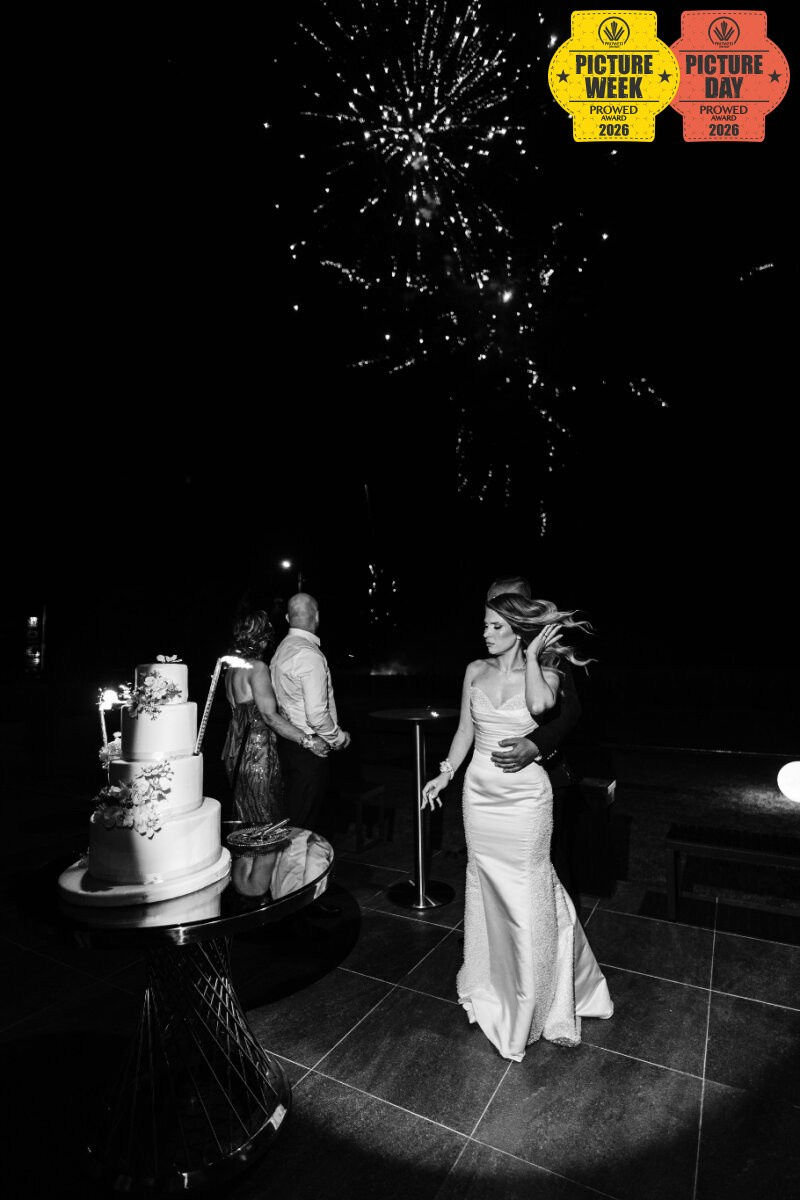 Delia & Paul. Ionut Cimpoes FOTOGRAF