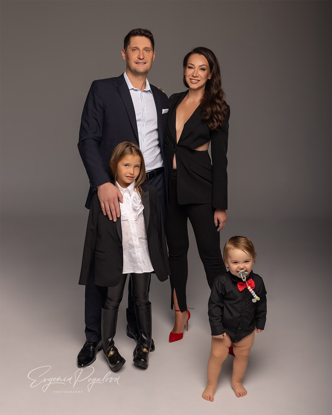 FAMILY. EVGENIA POGALOVA PHOTOGRAPHER