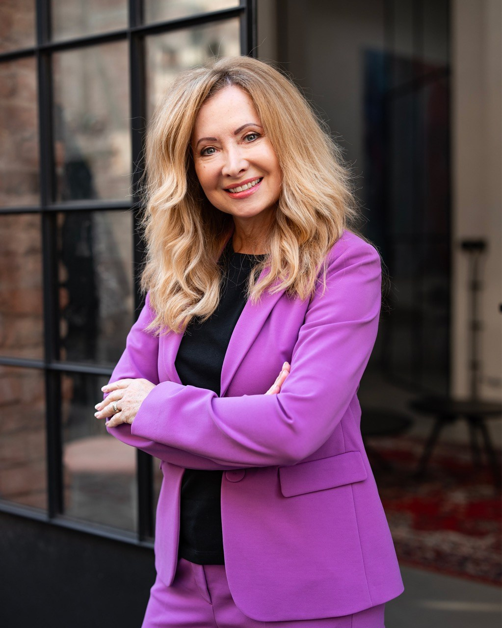 Portrétní fotografka Praha. Dana Lišková — Empathetic Photographer | Introspective Artist |Neurodivergent Coach | Founder of Artepy.cz