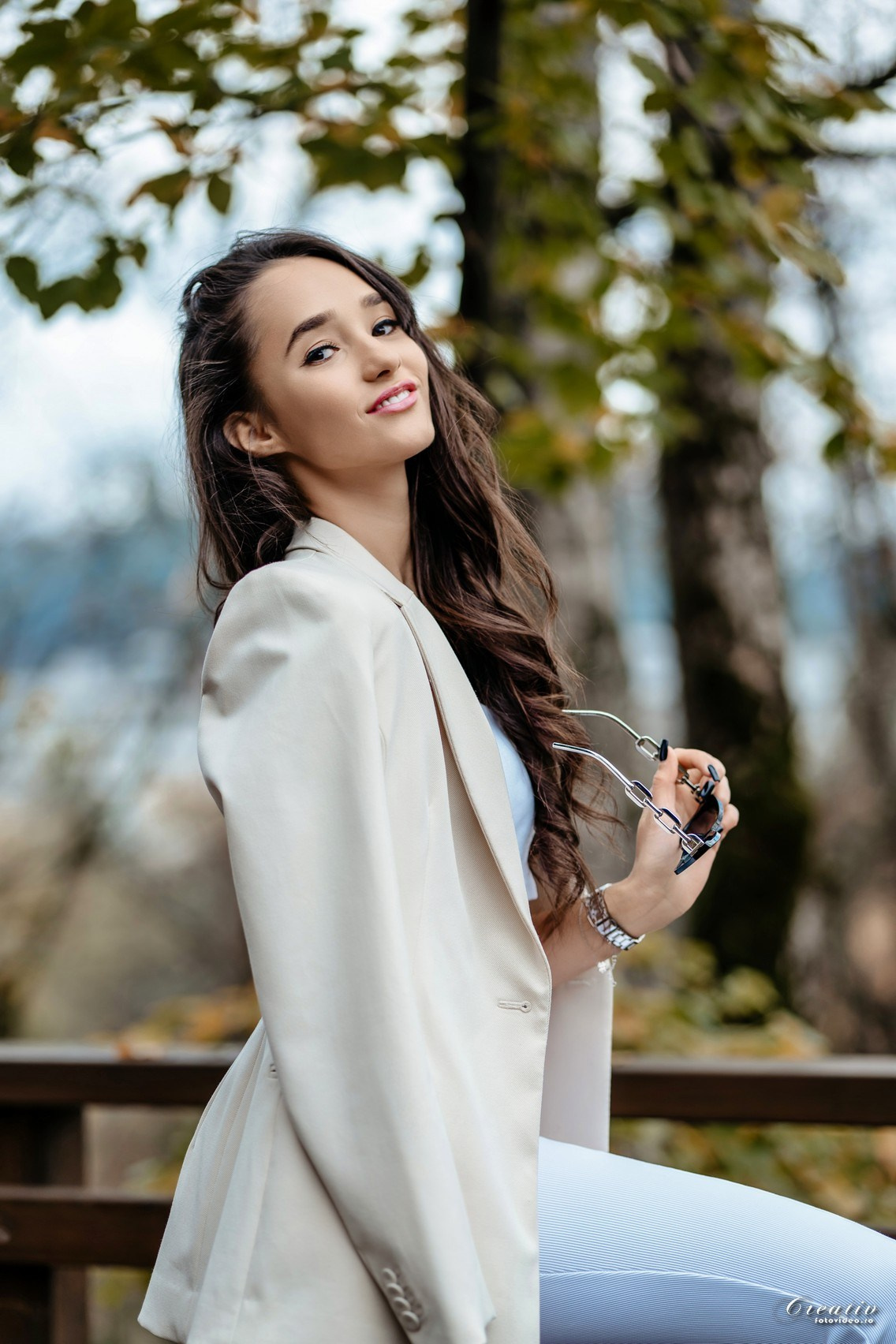 Oferta albume absolvenți 2026. Fotograf nuntă Bistrița | fotograf botez | Creativ Foto Video | Vasile Mizgan