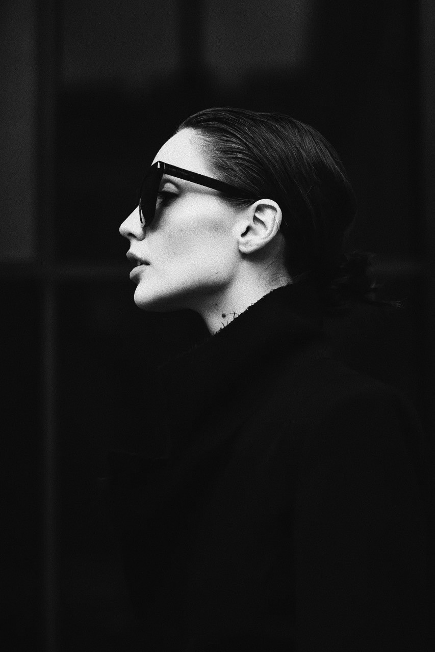 Black and white. Anastasia Fedoseeva / The Street Pie — streetstyle photographer